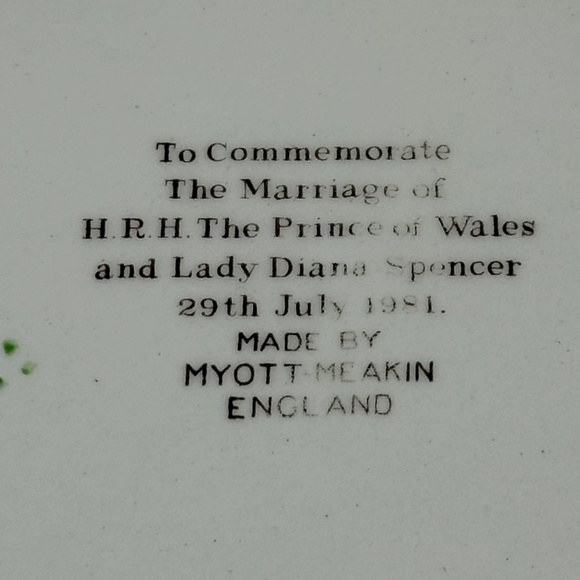 Vintage Collectable Royal Wedding Plate Prince Charles & Diana, Myott-Meakin - Picture 2 of 6